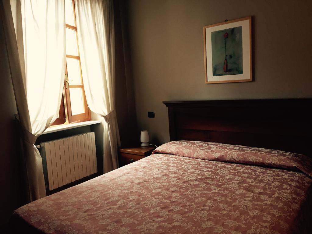 Albergo San Lorenzo Alba  Bagian luar foto