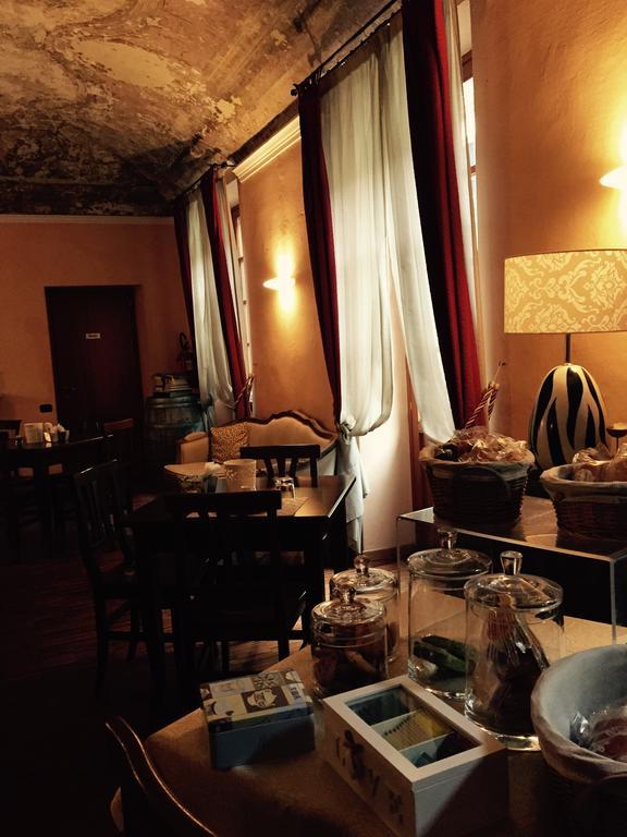 Albergo San Lorenzo Alba  Bagian luar foto